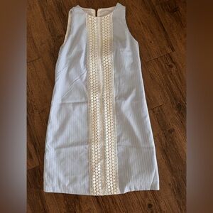 LONDON TIMES Seersucker Blue White Stripes Crocheted/Lace Front Dress  Size 6